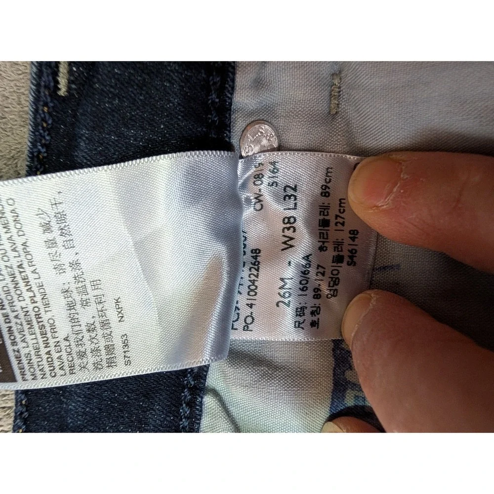 Levi‎ Strauss Signature Women's Mid Rise Straight Jeans Size 26 M 38 X 32